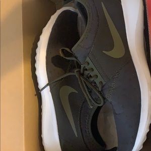 Nike Juvenate size 7.5 olive green.